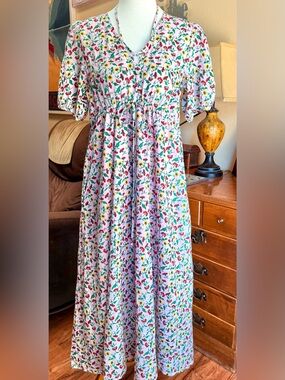 NEW Pink Floral Maxi Dress with V-Neck and Drawstring Waist